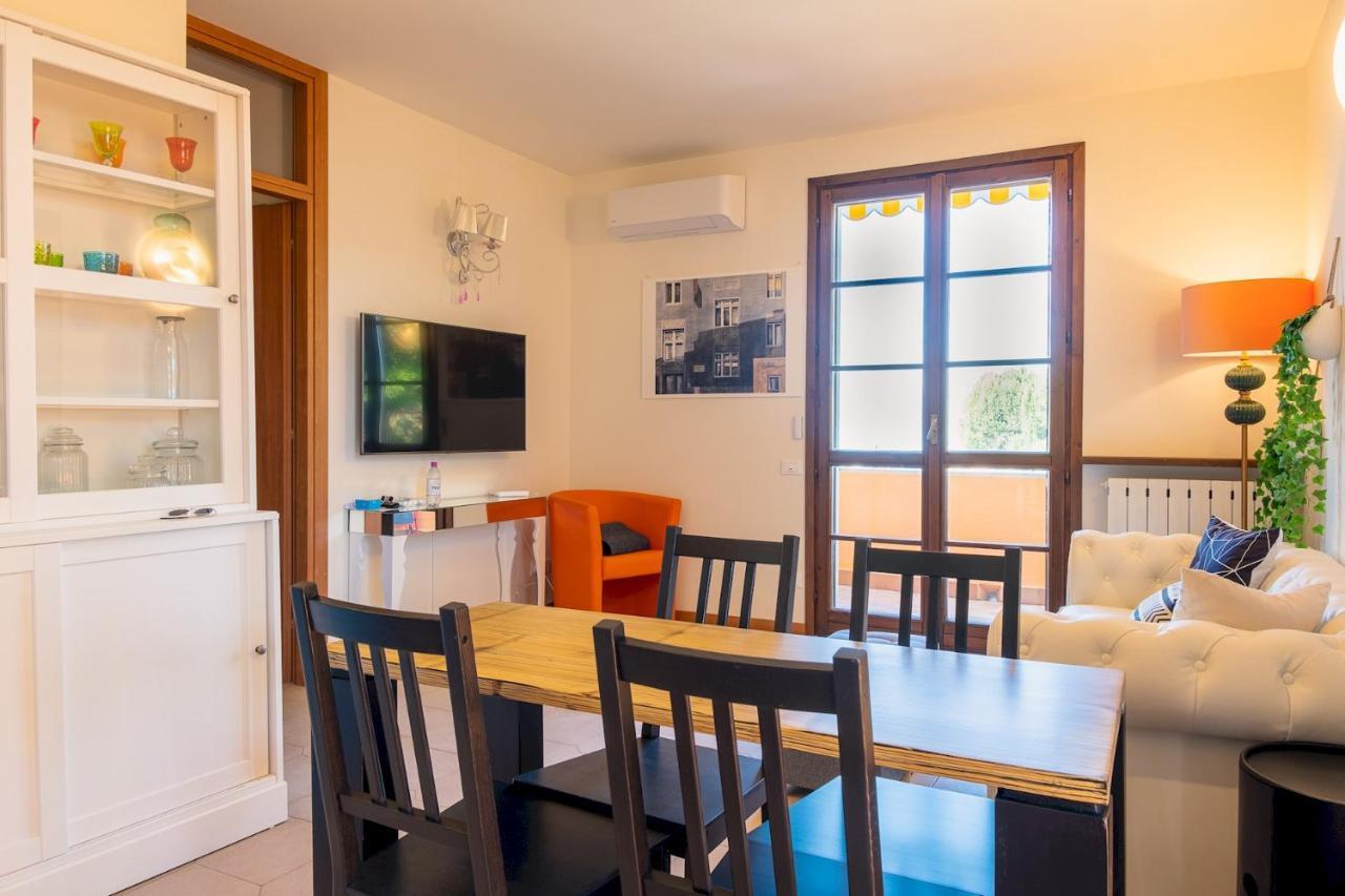 דירות סירמיונה La Casa Sul Porto - Italian Homing מראה חיצוני תמונה