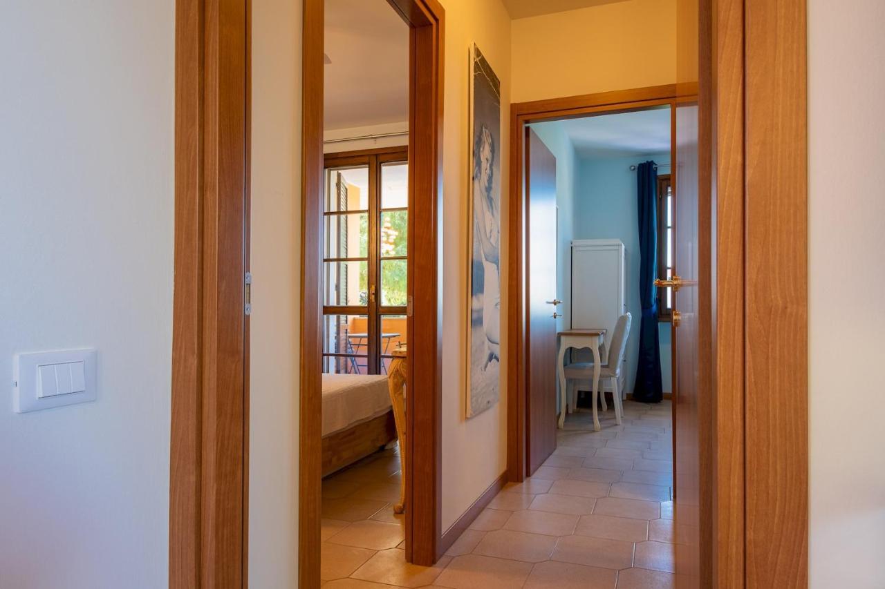 דירות סירמיונה La Casa Sul Porto - Italian Homing מראה חיצוני תמונה