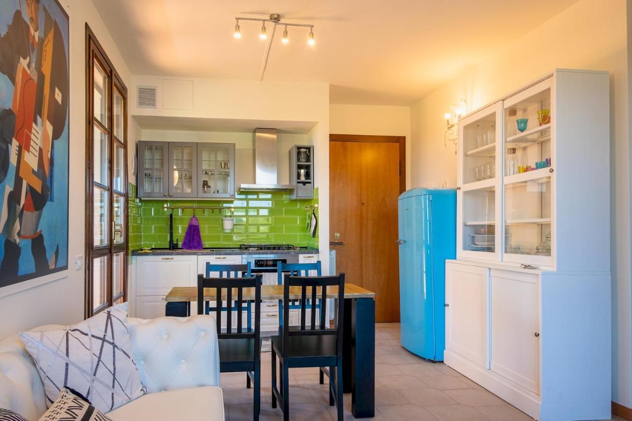 דירות סירמיונה La Casa Sul Porto - Italian Homing מראה חיצוני תמונה